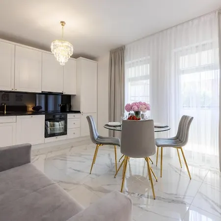 White House Rozowy 2a Apartment