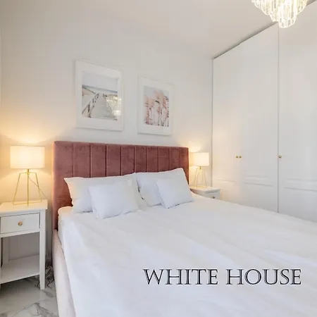 White House Rozowy 2a
